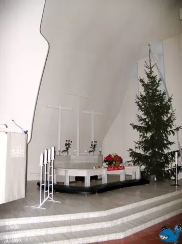 Церковь Трёх крестов. Алтарь. Три креста