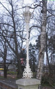 Мостовой фонарь