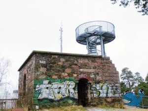 Руины крепостного маяка Роченсалмского порта