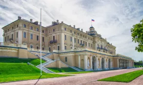 Экскурсия в Константиновский дворец (дворец конгрессов) в Стрельне