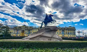 Выпускные вечера – Праздник «Алые паруса»
