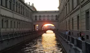 Ночная экскурсия по Санкт-Петербургу с водной прогулкой